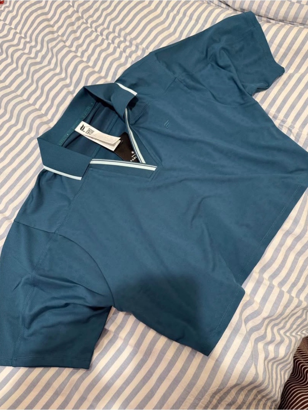 NWT Fabletics women’s athletic top, size small